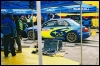 Petter Solbergi ja Philip Millsi võistlusauto Subaru boksis. Adam Jurczak