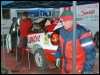 Ekipaaži Murakas - Kitsing võistlusauto hooldusalas. (18.10.2003) Erik Berends