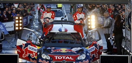 Sébastien Loeb ja Daniel Elena finišipoodiumil. Foto: Citroen